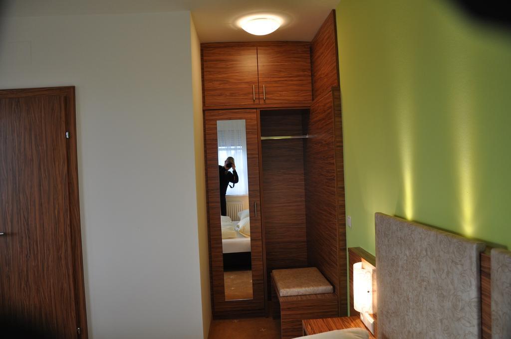 Gasthof zur Linde Sankt Andrä bei Frauenkirchen Zimmer foto